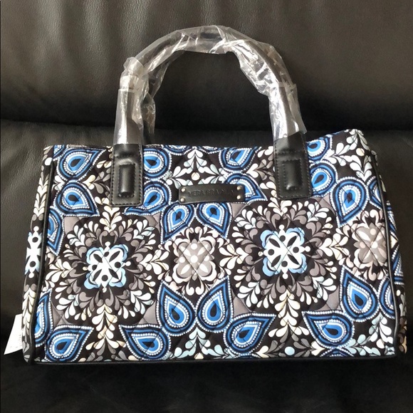 Vera Bradley Handbags - Vera Bradley • Triple Compartment Satchel!